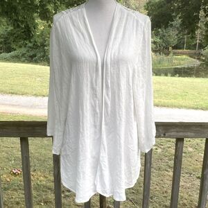 Torrid Wm’s Sz 2 White Cloud Woven Crinkle Gauze Crochet Inset Open Kimono